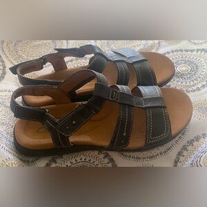 Clarks Womens Kitly Step Black Casual Ankle Strap Shoes Sandals Size 8 Medium